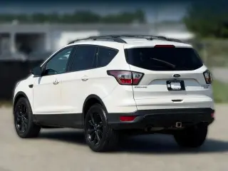 Ford Escape 2017 AWD Titanium 4dr SUV
