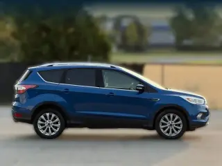 Ford Escape 2017 Titanium 4dr SUV