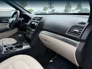 Ford Explorer 2018 AWD XLT 4dr SUV