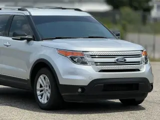 Ford Explorer 2015 AWD XLT 4dr SUV