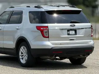 Ford Explorer 2015 AWD XLT 4dr SUV