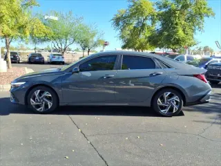 Hyundai ELANTRA Híbrido 2026 Limited 4dr Sedán