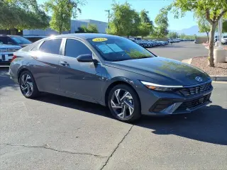 Hyundai ELANTRA Híbrido 2026 Limited 4dr Sedán