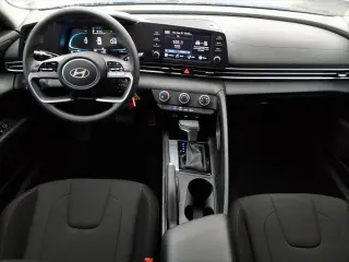 Hyundai ELANTRA 2025 SE 4dr Sedán