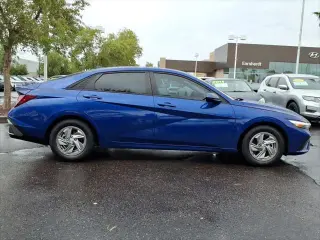 Hyundai ELANTRA 2025 SE 4dr Sedán