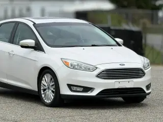 Ford Focus 2017 Titanium 4dr Hatchback