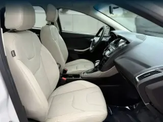 Ford Focus 2017 Titanium 4dr Hatchback