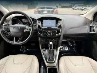 Ford Focus 2017 Titanium 4dr Hatchback