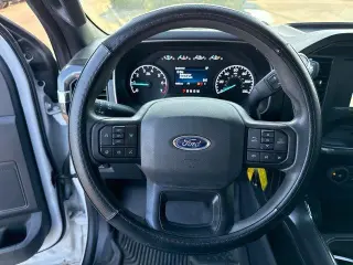 Ford F-150 2021 4x4 XL 4dr SuperCrew 5.5 ft. SB