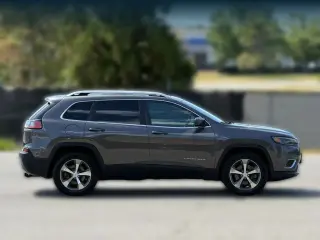 Jeep Cherokee 2019 4x4 High Altitude 4dr SUV