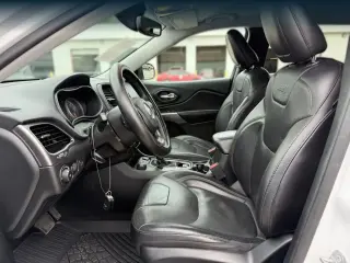 Jeep Cherokee 2019 4x4 High Altitude 4dr SUV