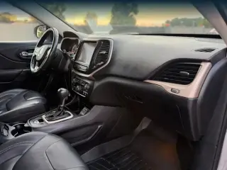 Jeep Cherokee 2017 Limited 4dr SUV