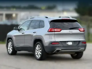 Jeep Cherokee 2017 Limited 4dr SUV