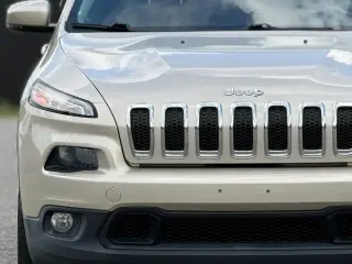 Jeep Cherokee 2015 Latitude 4dr SUV