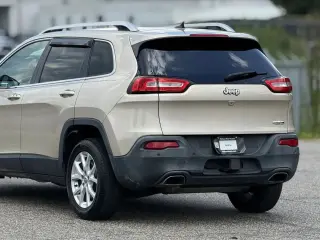 Jeep Cherokee 2015 Latitude 4dr SUV