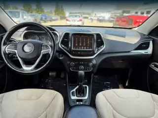 Jeep Cherokee 2015 Latitude 4dr SUV