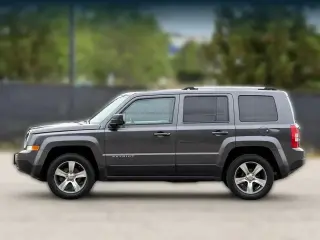 Jeep Patriot 2017 4x4 Latitude 4dr SUV