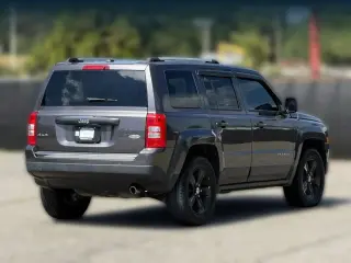Jeep Patriot 2017 4x4 Latitude 4p SUV