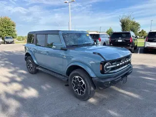 Ford Bronco 2023 4x4 Base Advanced 4dr SUV