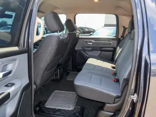 Ram 1500 2019 4x4 Big Horn 4dr Crew Cab 5.6 ft. SB Pickup