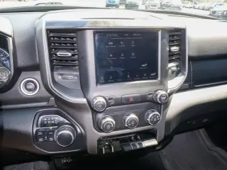 Ram 1500 2019 4x4 Big Horn 4dr Crew Cab 5.6 ft. SB Pickup
