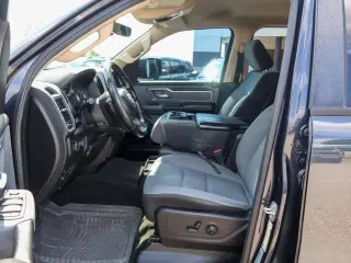 Ram 1500 2019 4x4 Big Horn 4dr Crew Cab 5.6 ft. SB Pickup