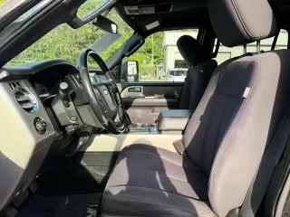 Ford Expedition 2015 4x4 XLT 4dr SUV