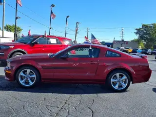 Ford Mustang 2007 GT Deluxe 2dr Fastback