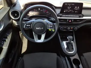 Kia Forte 2023 LXS 4dr Sedán