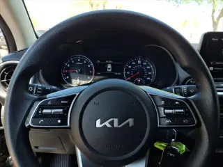 Kia Forte 2023 LXS 4dr Sedán