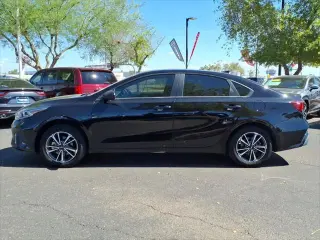 Kia Forte 2023 LXS 4dr Sedán