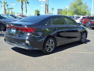 Kia Forte 2023 LXS 4dr Sedán