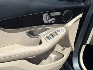 Mercedes-Benz GLC 2022 GLC 300 SUV de 4 puertas