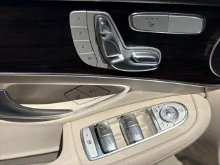 Mercedes-Benz GLC 2022 GLC 300 SUV de 4 puertas