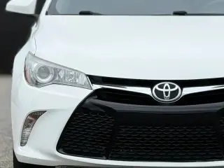 Toyota Camry 2017 SE 4dr Sedán