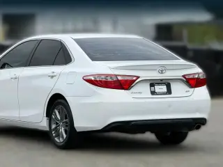Toyota Camry 2017 SE 4dr Sedán