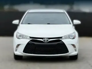 Toyota Camry 2017 SE 4dr Sedán