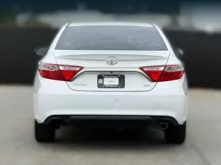 Toyota Camry 2017 SE 4dr Sedán