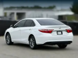 Toyota Camry 2017 SE 4dr Sedán