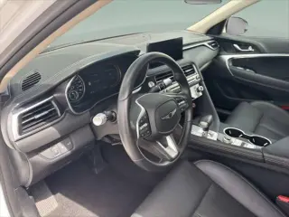 Genesis G70 2026 2.5T Standard 4dr Sedán