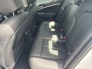 Genesis G70 2026 2.5T Standard 4dr Sedán