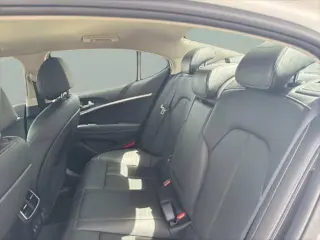 Genesis G70 2026 2.5T Standard 4dr Sedán