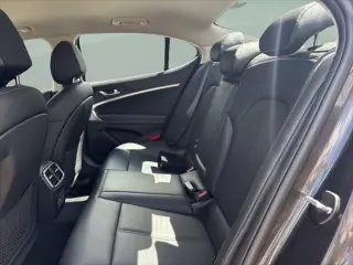 Genesis G70 2026 2.5T Standard 4dr Sedán