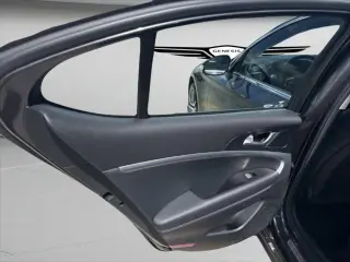 Genesis G70 2026 2.5T Standard 4dr Sedán