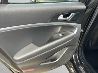 Genesis G70 2026 2.5T Standard 4dr Sedán