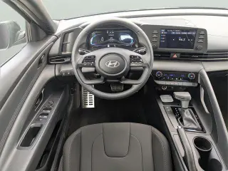 Hyundai ELANTRA 2026 SEL Sport Sedán 4 puertas