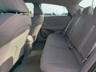 Hyundai ELANTRA 2026 SEL Sport 4dr Sedán