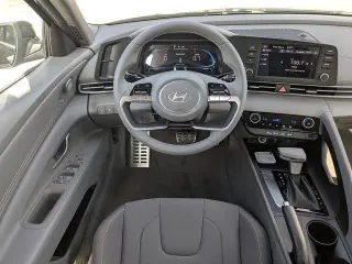 Hyundai ELANTRA 2026 SEL Sport 4dr Sedán