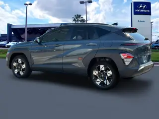 Hyundai KONA 2024 SEL Crossover 4 puertas