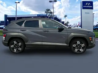 Hyundai KONA 2024 SEL Crossover 4 puertas